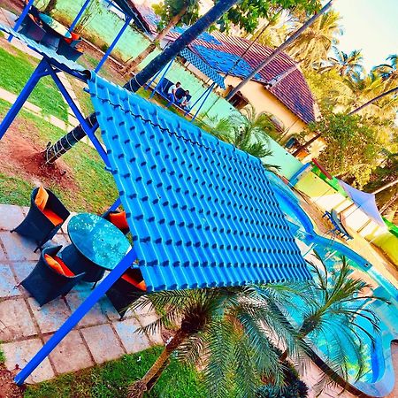 Summer Beach Resort, Goa - #Near Baga Beach #Swimming Pool #Garden #Bar #Lift #Premium Rooms #Property Of The Year #70565-84665 Calangute Buitenkant foto