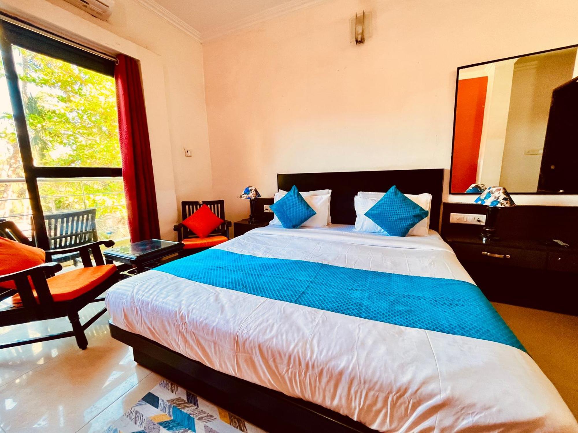 Summer Beach Resort, Goa - #Near Baga Beach #Swimming Pool #Garden #Bar #Lift #Premium Rooms #Property Of The Year #70565-84665 Calangute Buitenkant foto