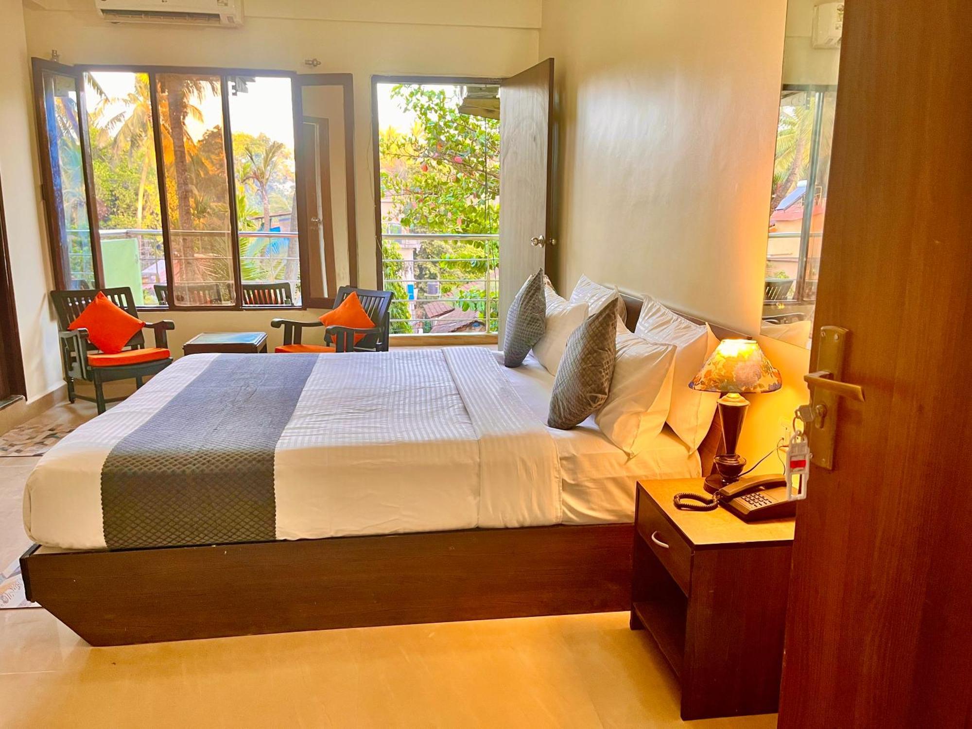 Summer Beach Resort, Goa - #Near Baga Beach #Swimming Pool #Garden #Bar #Lift #Premium Rooms #Property Of The Year #70565-84665 Calangute Buitenkant foto