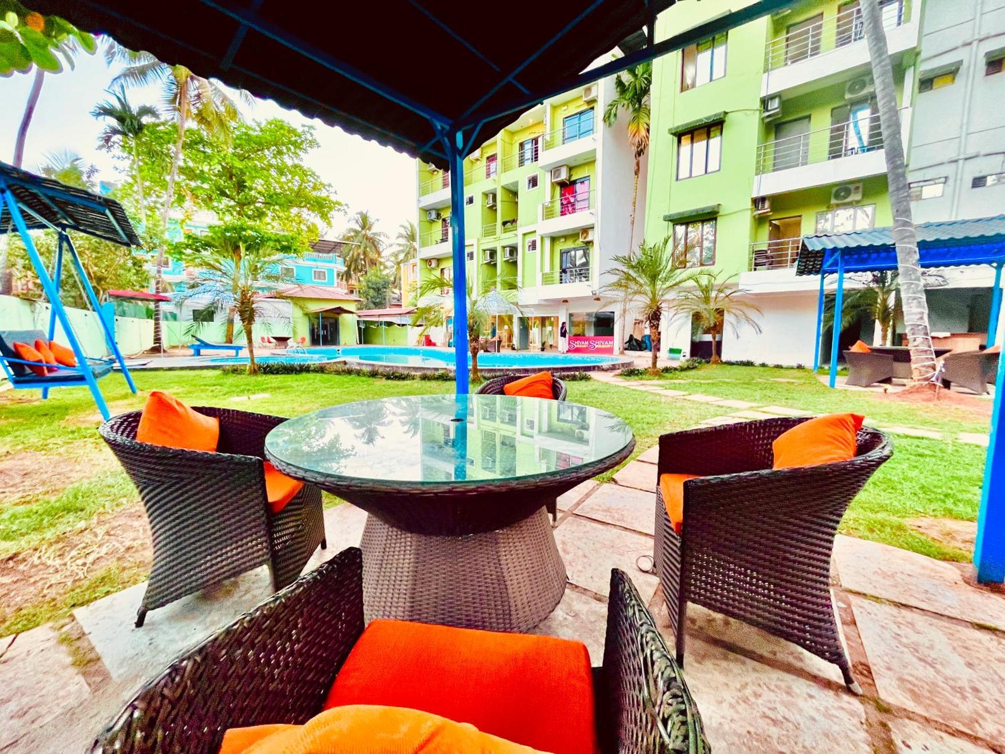 Summer Beach Resort, Goa - #Near Baga Beach #Swimming Pool #Garden #Bar #Lift #Premium Rooms #Property Of The Year #70565-84665 Calangute Buitenkant foto