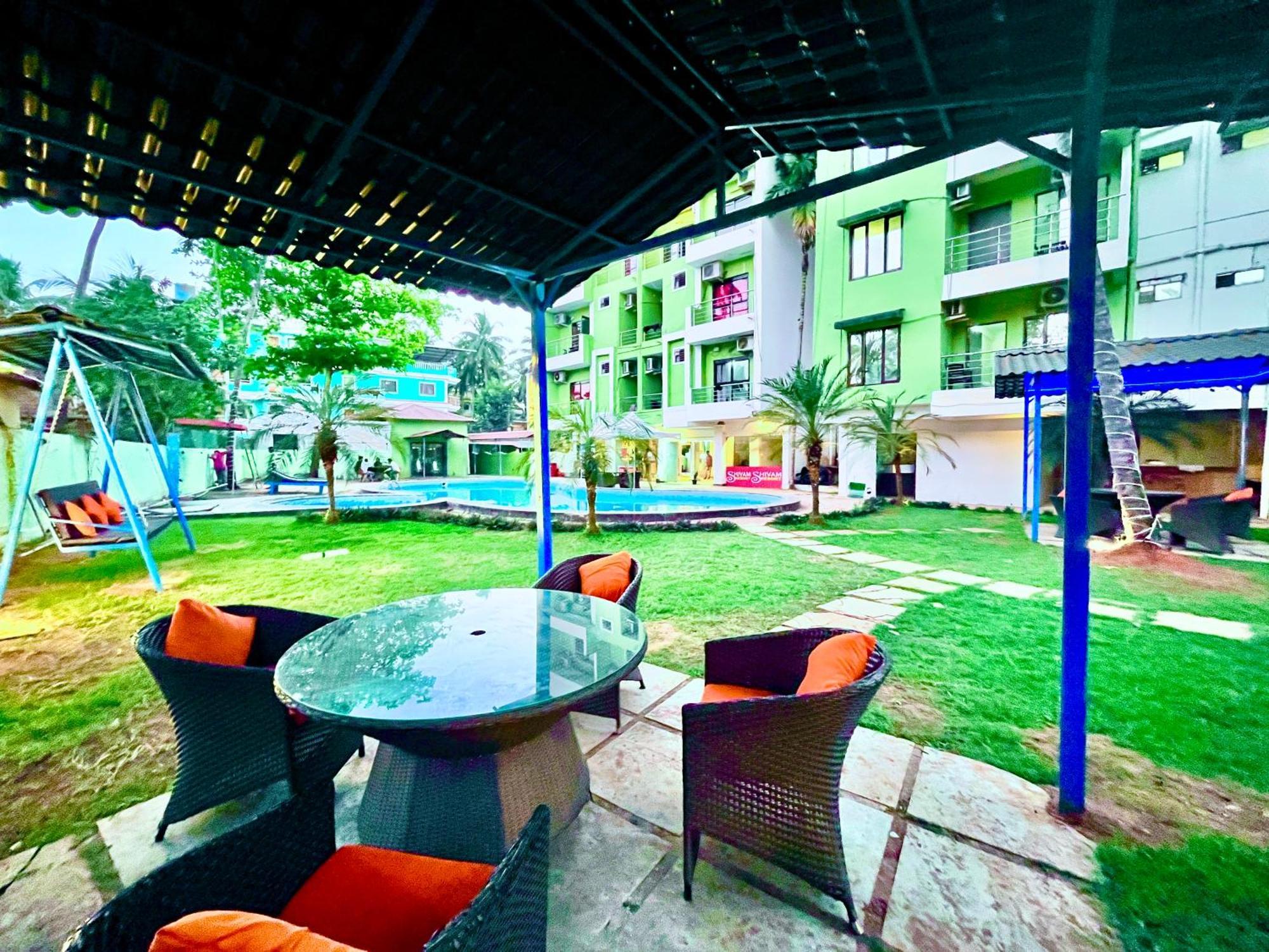 Summer Beach Resort, Goa - #Near Baga Beach #Swimming Pool #Garden #Bar #Lift #Premium Rooms #Property Of The Year #70565-84665 Calangute Buitenkant foto