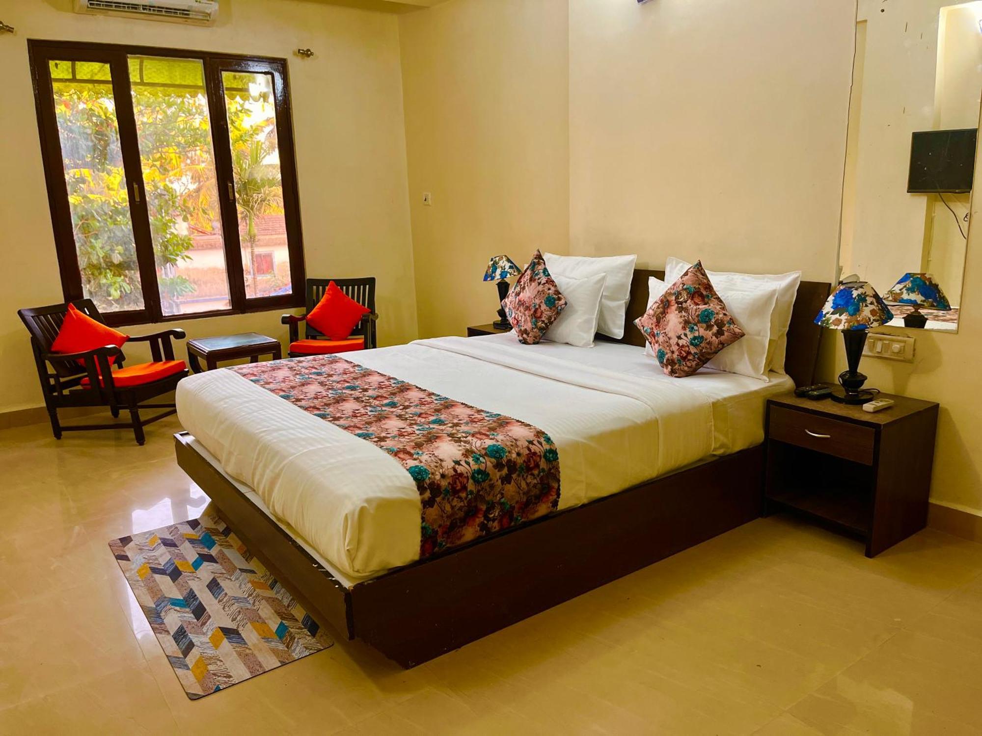 Summer Beach Resort, Goa - #Near Baga Beach #Swimming Pool #Garden #Bar #Lift #Premium Rooms #Property Of The Year #70565-84665 Calangute Buitenkant foto