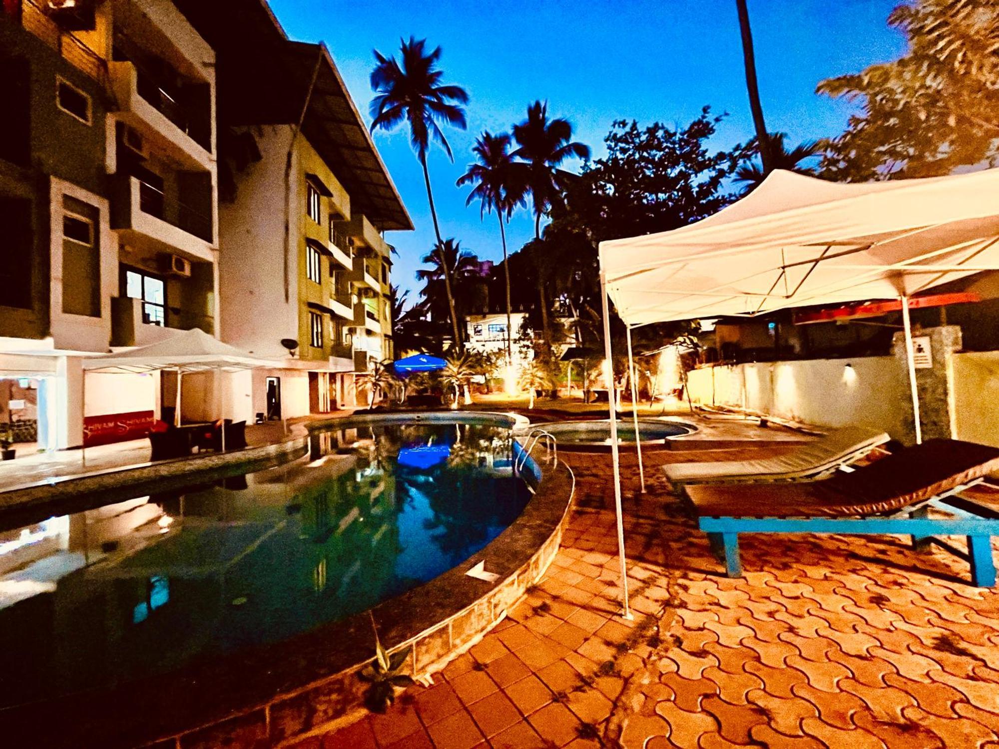 Summer Beach Resort, Goa - #Near Baga Beach #Swimming Pool #Garden #Bar #Lift #Premium Rooms #Property Of The Year #70565-84665 Calangute Buitenkant foto