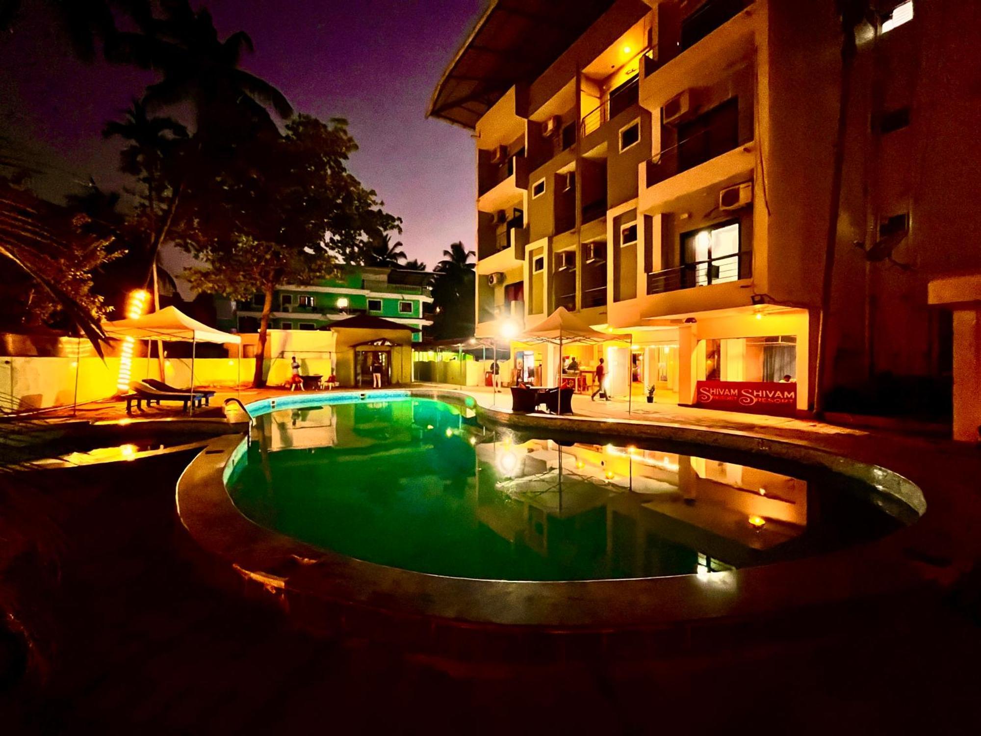 Summer Beach Resort, Goa - #Near Baga Beach #Swimming Pool #Garden #Bar #Lift #Premium Rooms #Property Of The Year #70565-84665 Calangute Buitenkant foto
